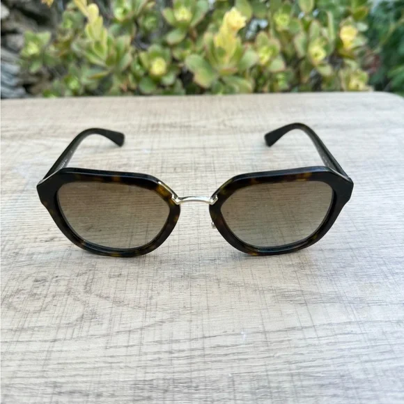 Prada womens sunglasses Prada sunglasses for women sunshades for her Women - Picture 7 of 10